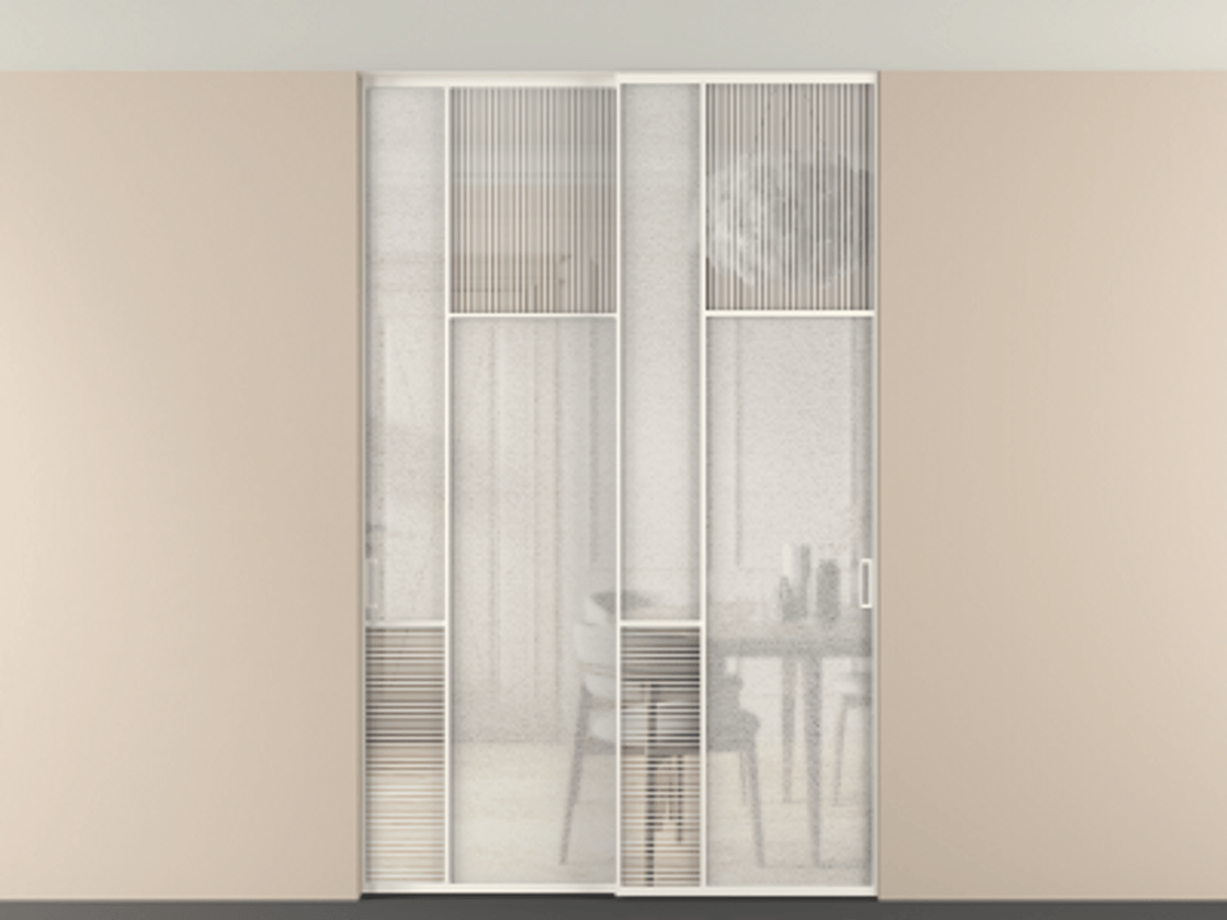 Перегородка Мозаик внутри проёма скрытое крепление в потолок 2 створки АЛПР 041.11 Алюминий пудровый белый Рифлёное стекло "Дюна", триплекс, 6 мм + Фактурное стекло "Лёд", триплекс Цена 2296870 AMD | Volhovec